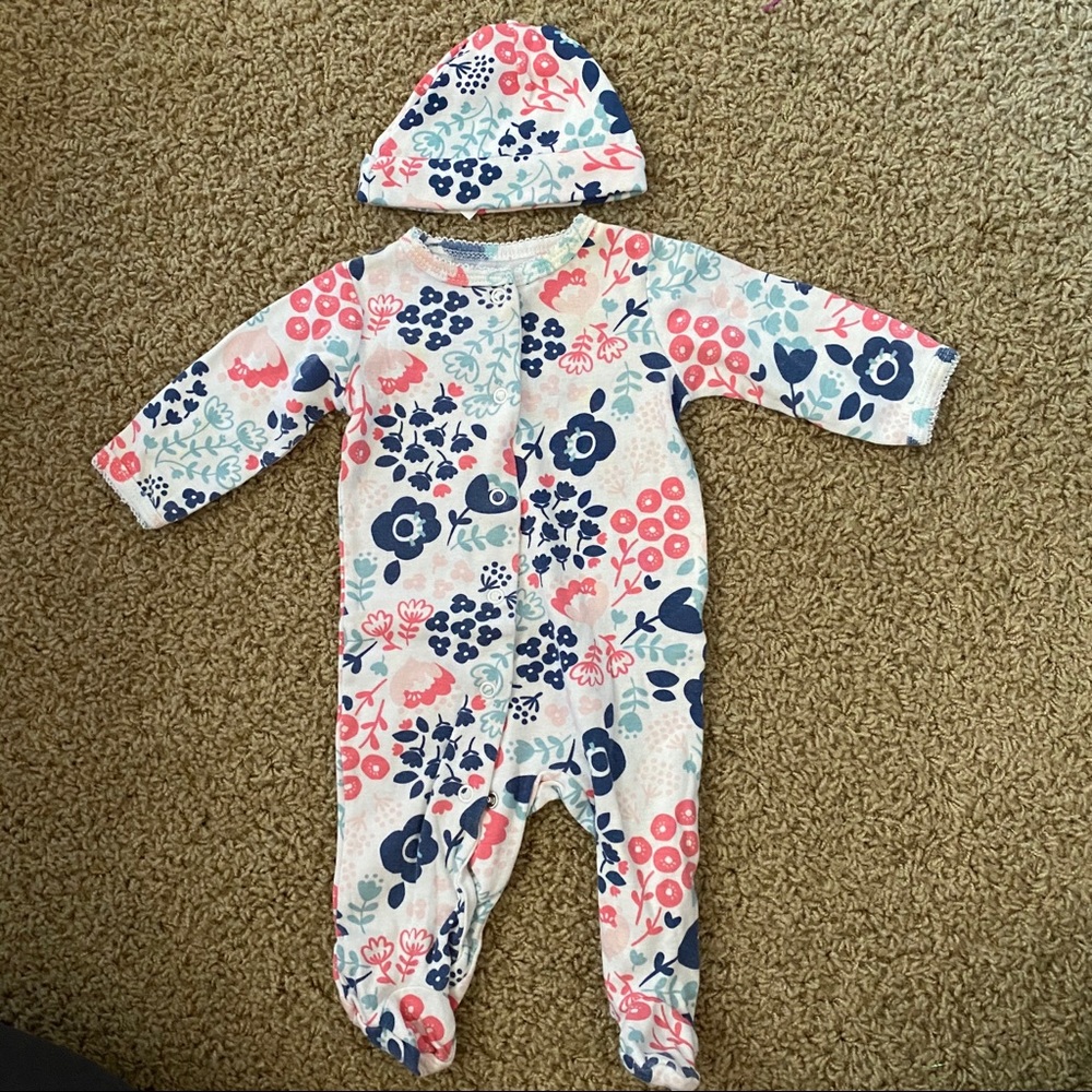 Baby girl hat and pj’s set